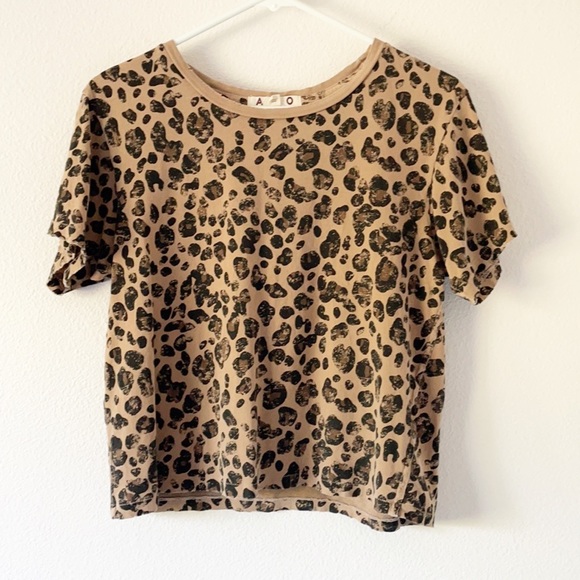 AMO Leopard Classic Tee - Picture 4 of 16